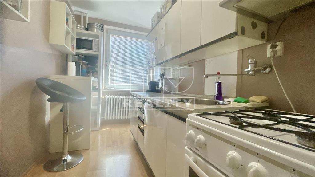 Kompletne zariadený 3i byt s balkónom v Trnave –... - 5