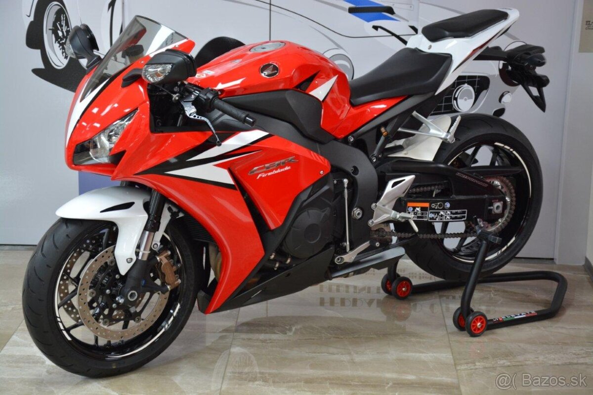 Honda CBR1000RR 2012 Anniversary Edition - 5