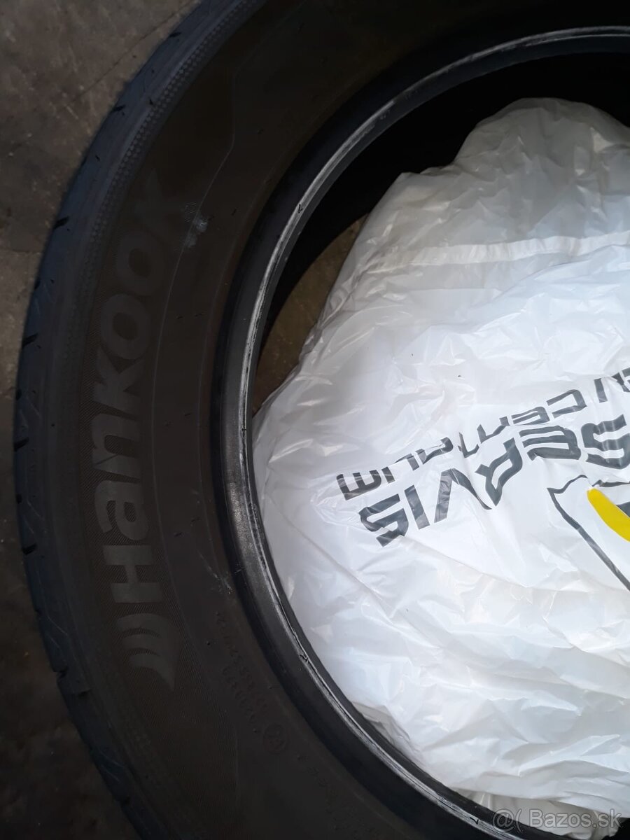 Sada pneumatík Hankook 215/55/R17 - 5