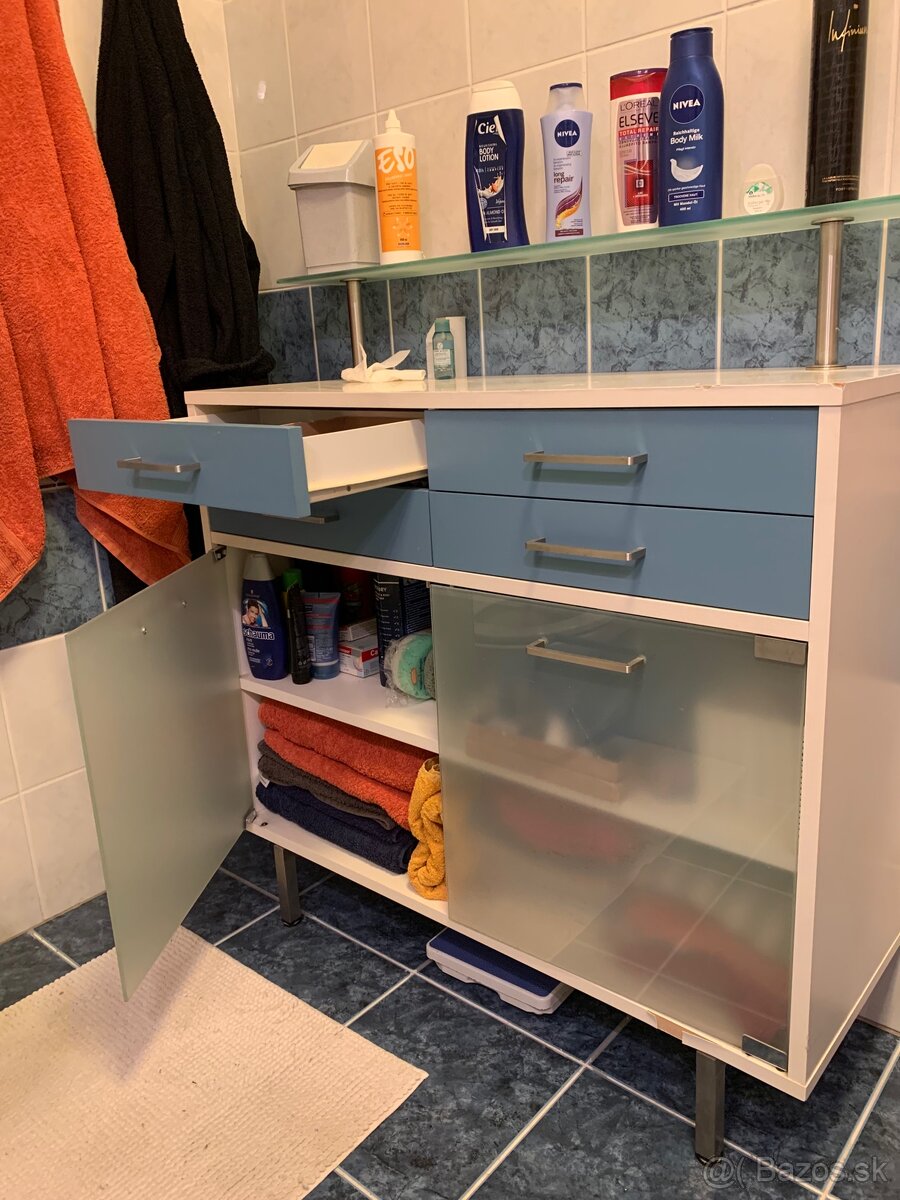 Kúpeľnová skrinka - 5