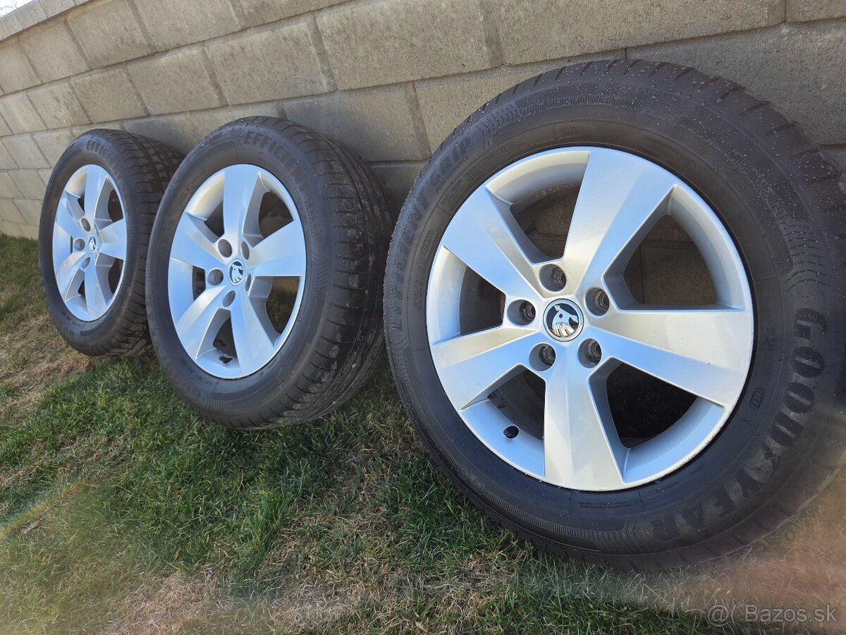 Škoda Ilias 5x112 215/60 r16 - 5