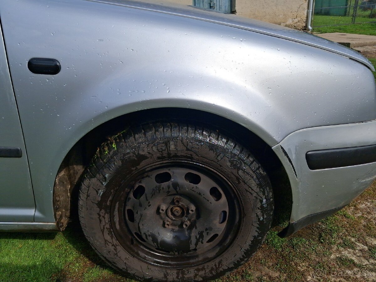 Rozpredám golf 4. - 5