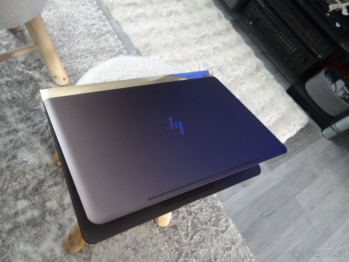 HP Spectre 13/ CoreI5/ 8GB RAM/ 256GB SSD/ Intel Graf - 5