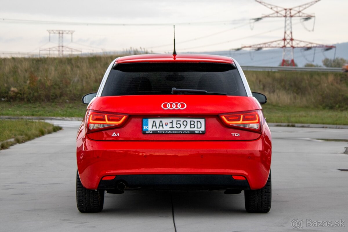 Audi A1 1.6 TDI Attraction S-tronic - 5