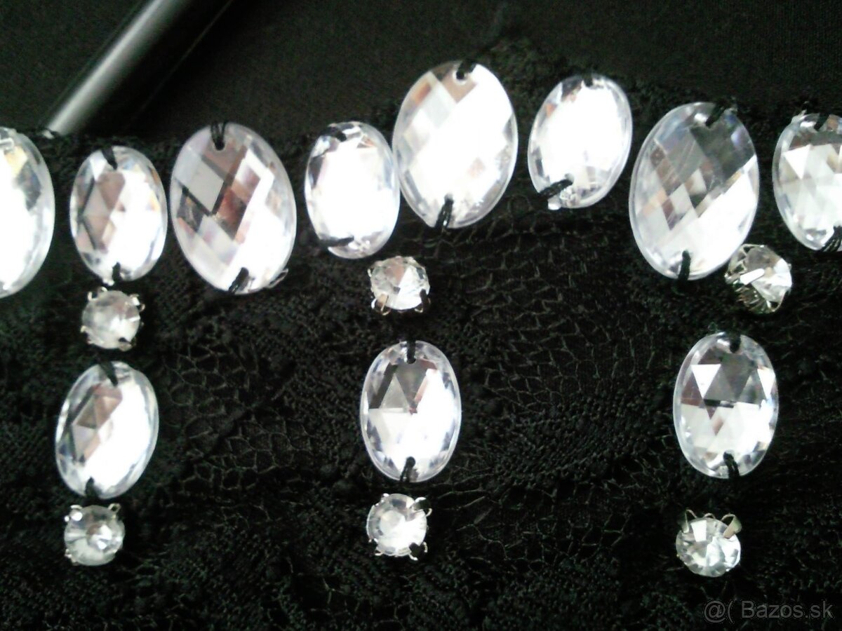 top/tričko - S, z predu je vyložený kamienkami - 5