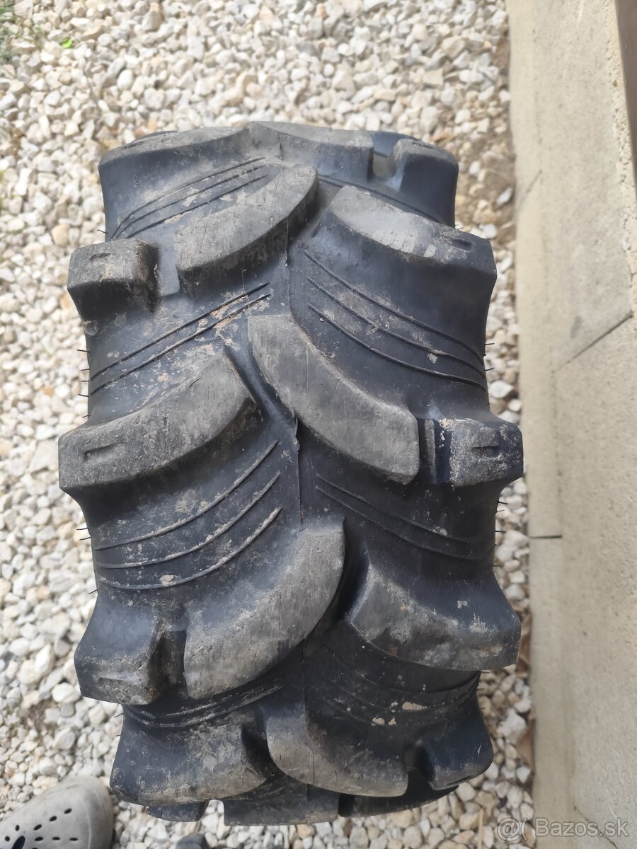 Pneumatiky 25/10 R12