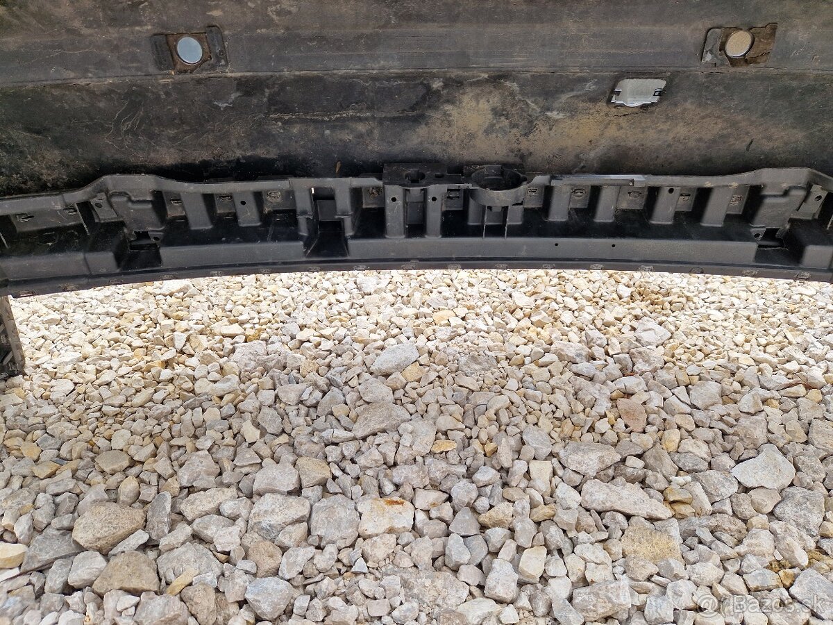 Zadný nárazník Audi a8 d3 - 5