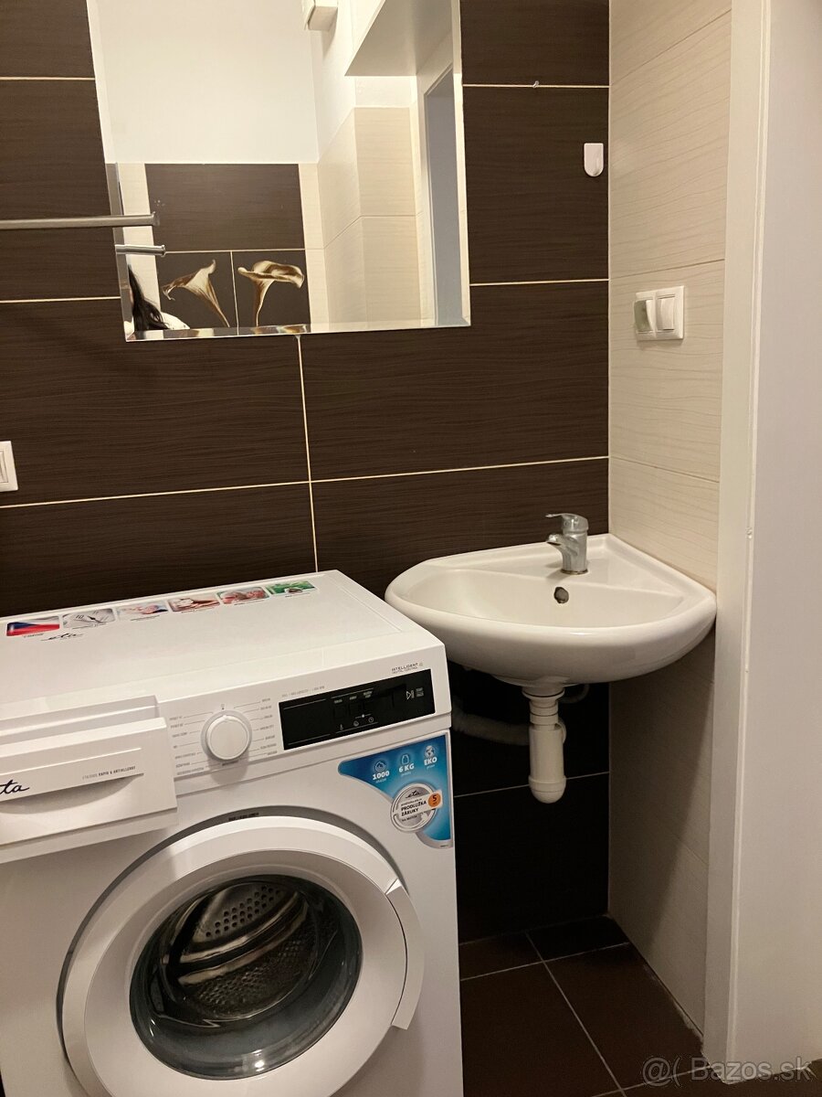 Prenájom 1 iz. Ul. Matičná - 5