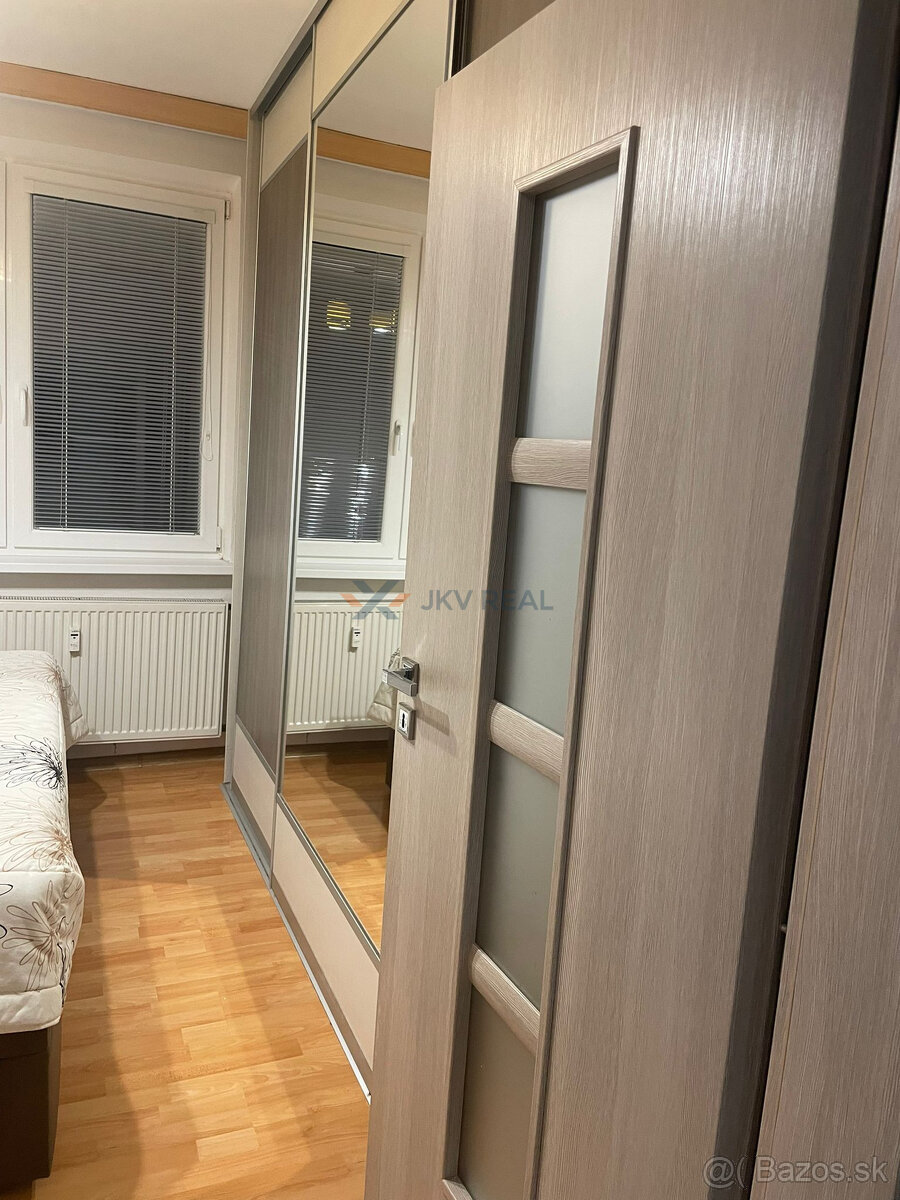 útulný 3 izbový byt - 5