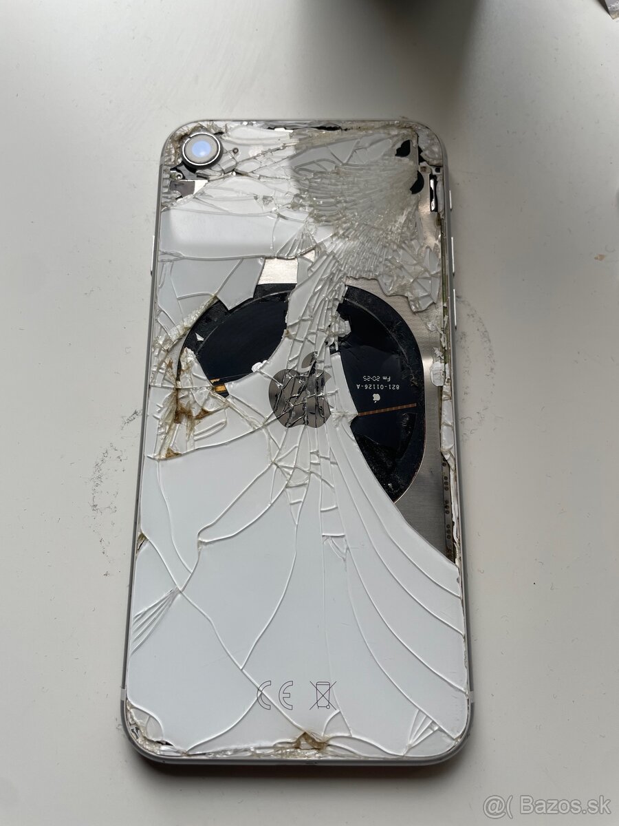 Rozbitý iphone - 5