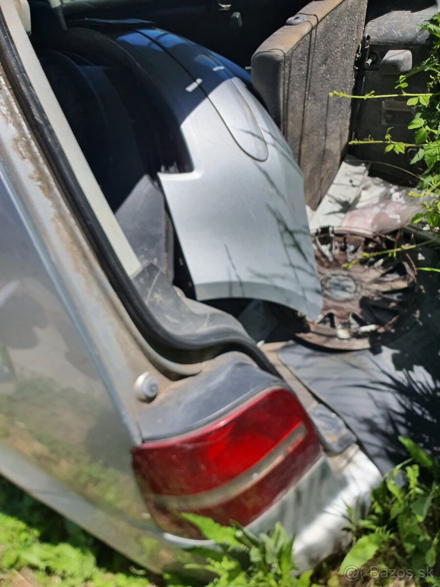 Volkswagen Touran - 5
