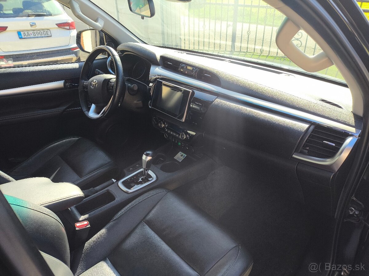 Toyota Hilux 2,4d 4x4 Slovenské 1.majitel