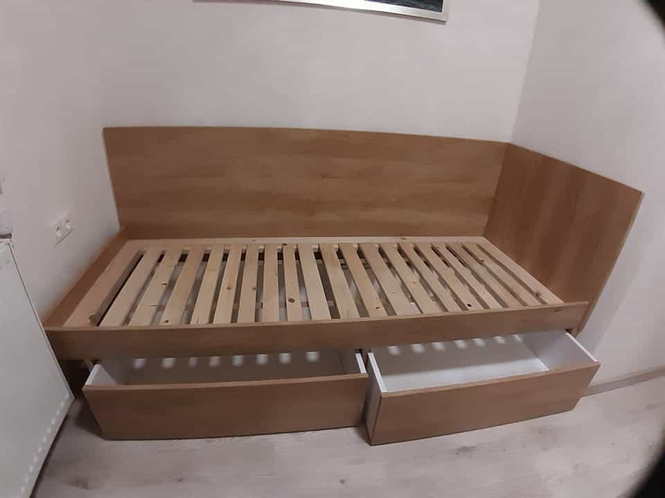 Predám posteľ, manželskú posteľ - 5