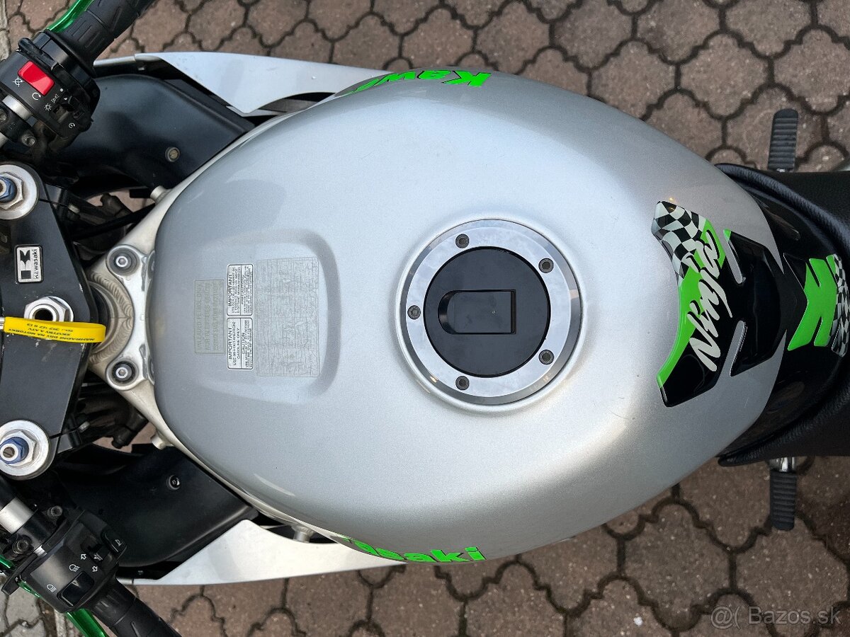KAWASAKI NINJA ZX- 6R / 5/2003 - 5