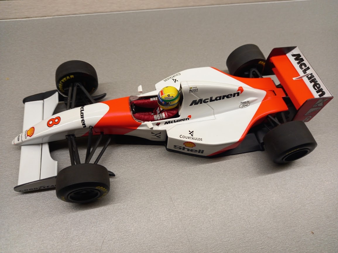 F1 MCLAREN FORD MP4/8 1993 AYRTON SENNA MINICHAMPS 1:18 - 5