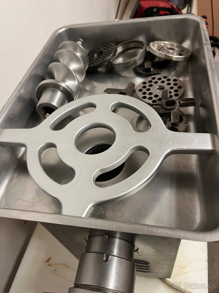 Profi mlyncek 82/22 - 5