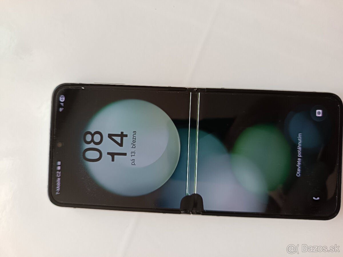 Samsung Galaxy Z Flip5 - 5