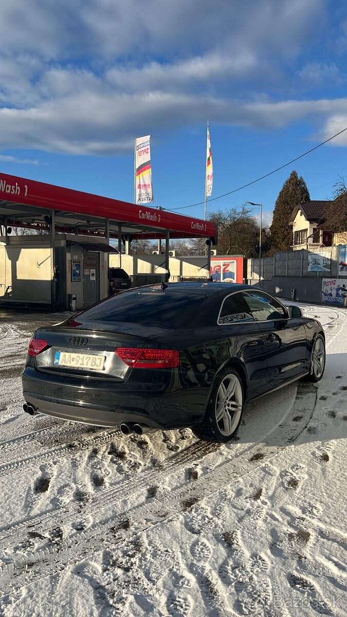 Audi A5 3.0 TDI Quattro 3xS-line (2009) - 5
