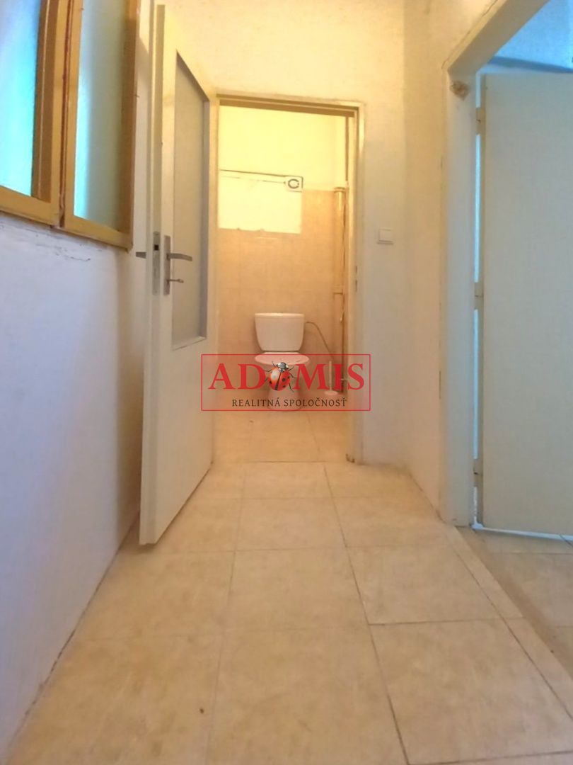 ADOMIS - predáme komerčný priestor 74m2+výklad Alžbetina uli - 5