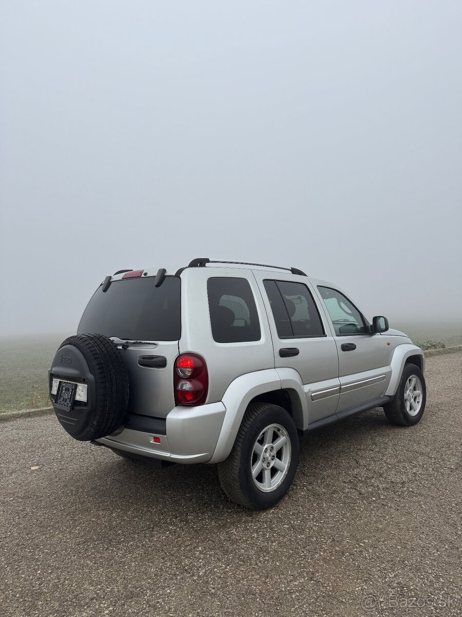 Jeep cherokee 2.8crd 114tis.km - 5