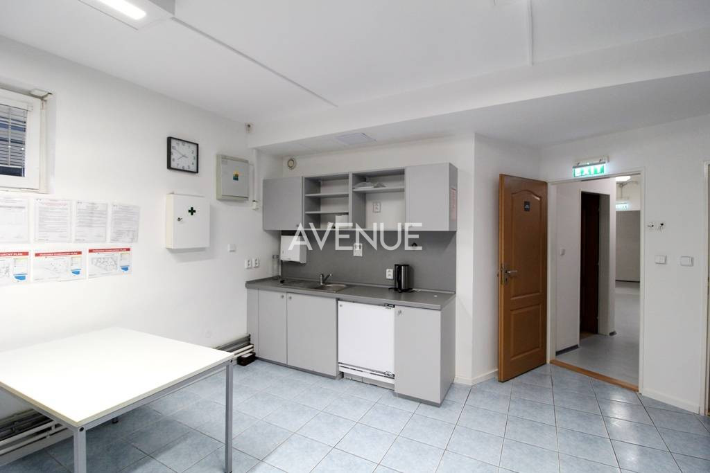 PRENÁJOM - kompletne zariadené admin. priestory , Ružinov. - 5