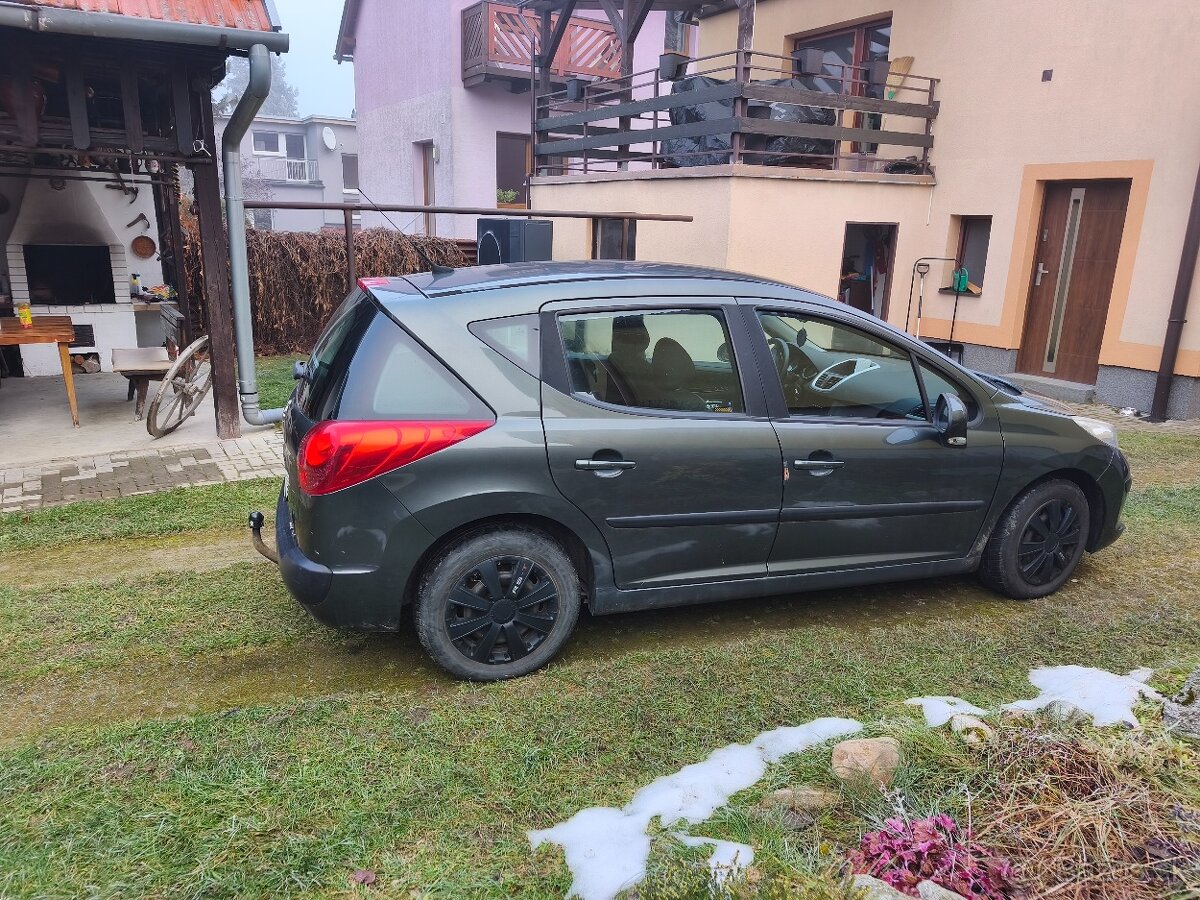 Predám Peugeot 207 SW 1,4 i 74 kw - 5