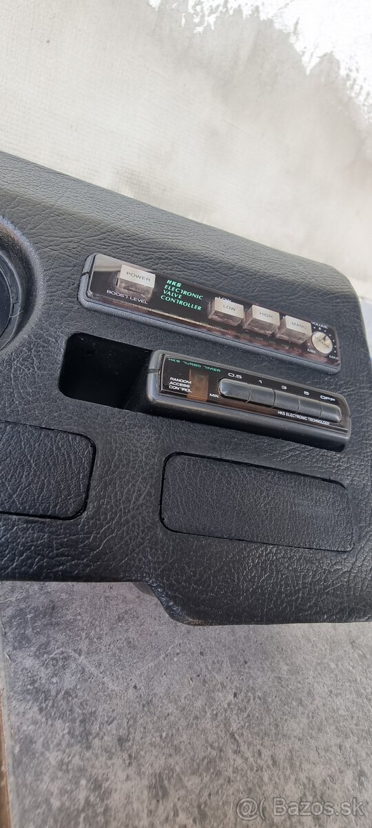 HKS R32 GTR Glovebox insert - 5