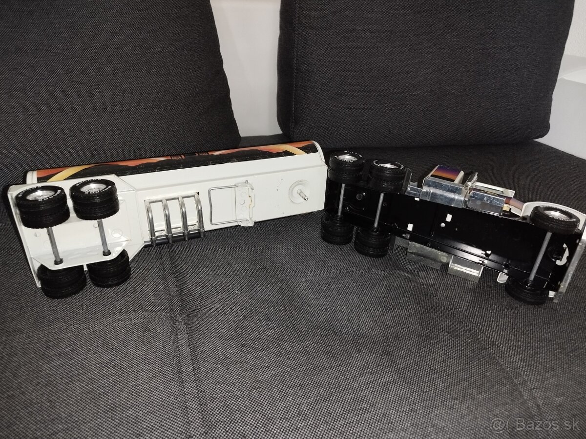 Kamion s cisternou - 5