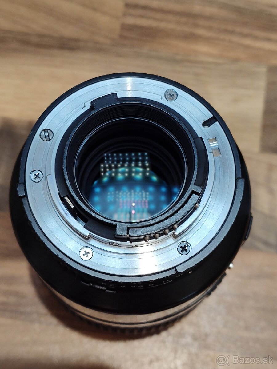 Nikon AF Micro Nikkor 105mm /f2.8 D - 5