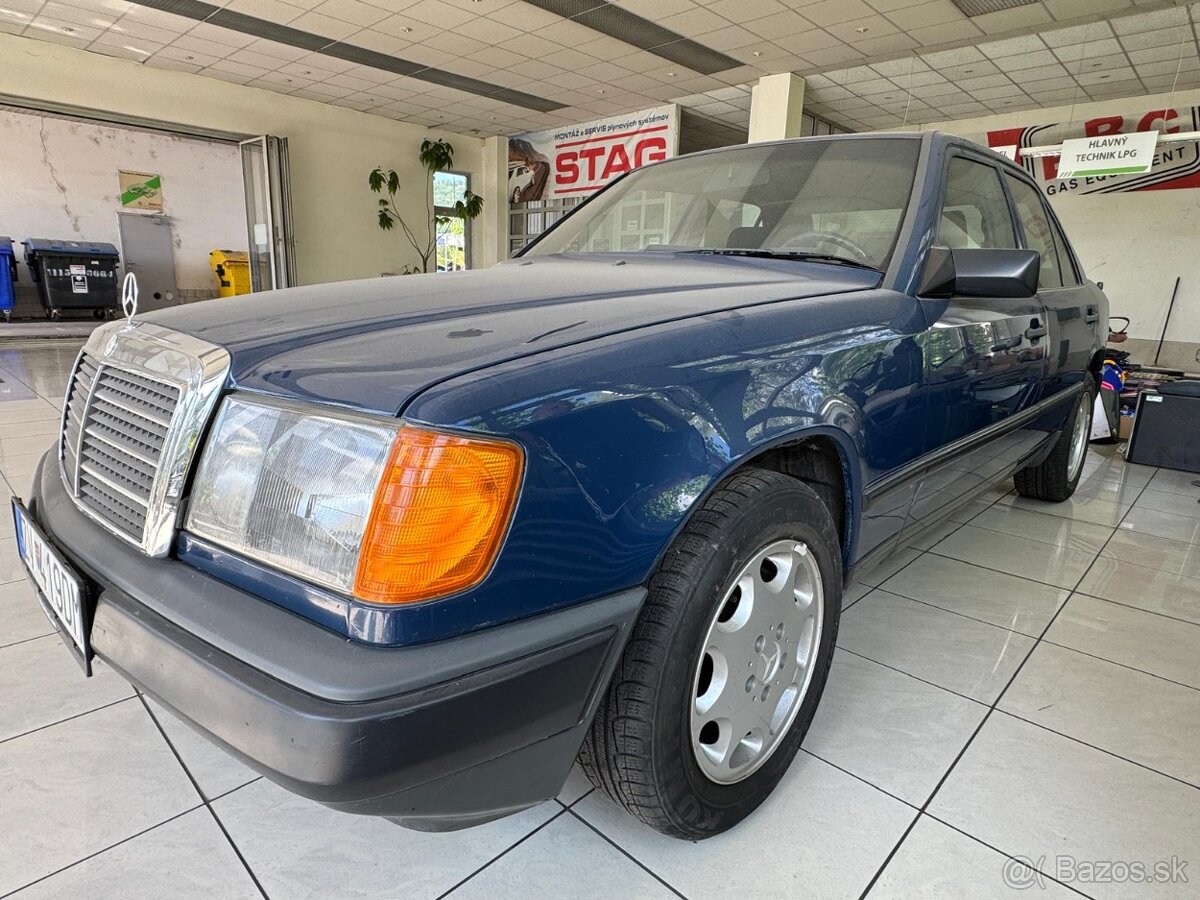 Mercedes-Benz 200 124 - 5