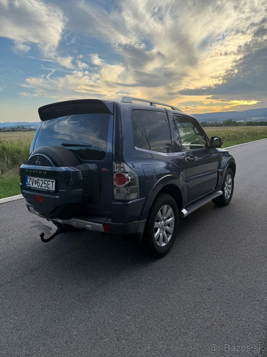 Predám MITSUBISHI PAJERO 3.2 Di-D