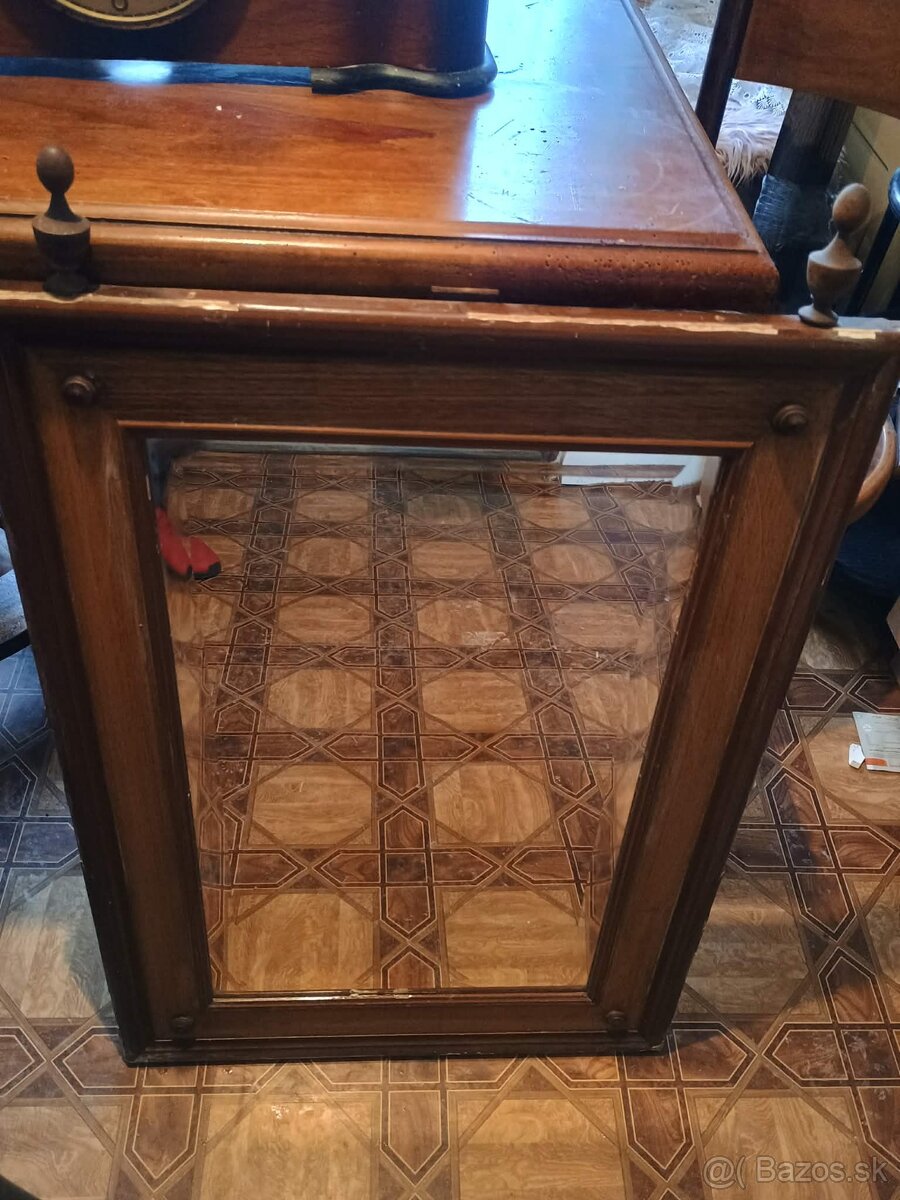 Predám starožitný nábytok - 5