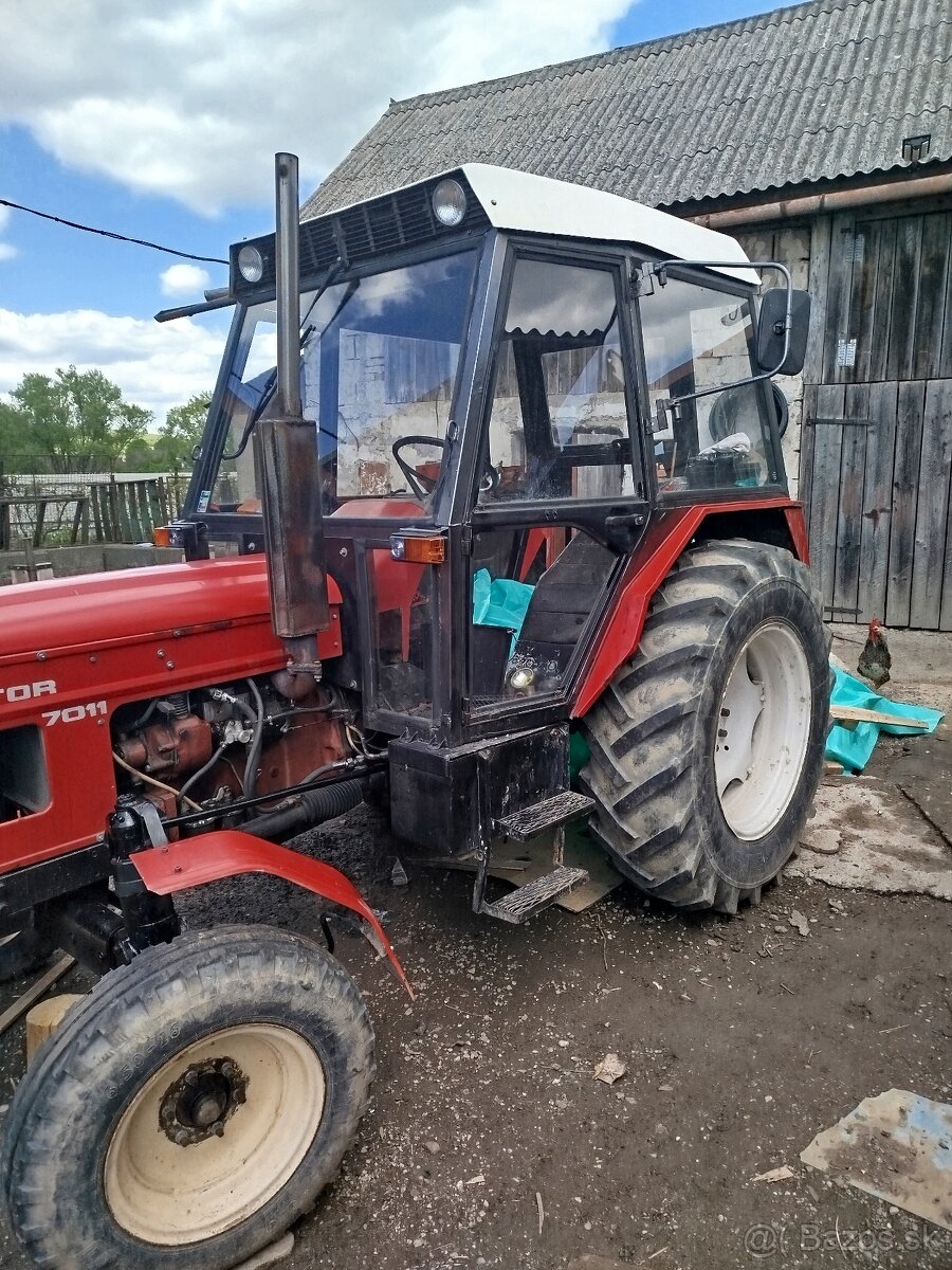 Predám traktor Zetor 7011 - 5