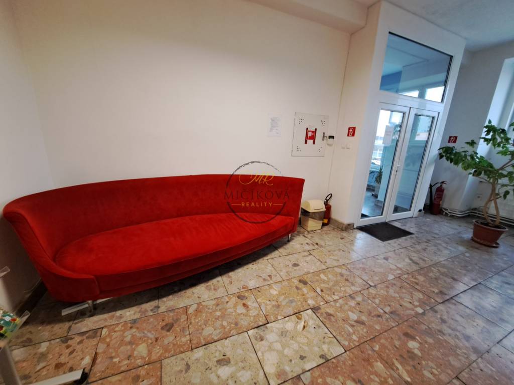 Prenajmeme kanceláriu o výmere 23,61 m2, Levická ul.,Vráble - 5