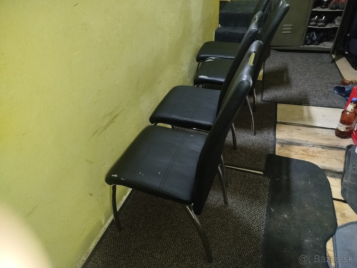 Jedálenské stoličky 4 ks predám. - 5