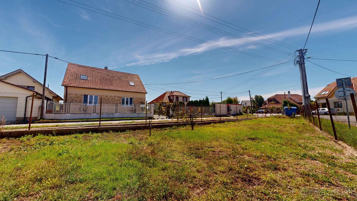 PREDAJ – STARŠÍ TEHLOVÝ RODINNÝ DOM V HRNČIAROVCIACH NAD PAR - 5