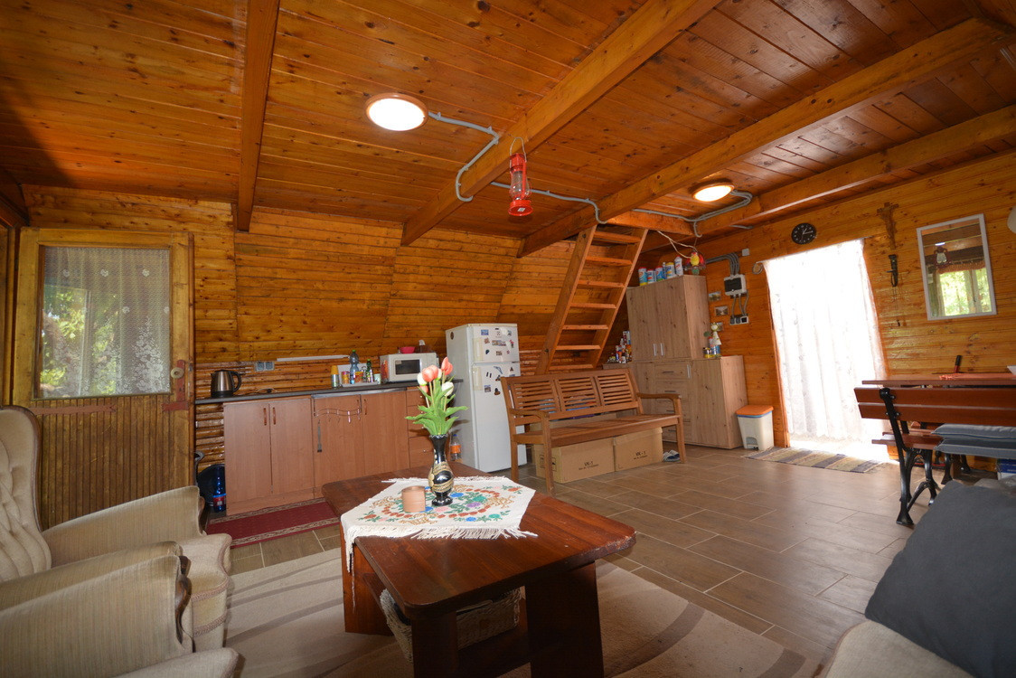 Výrazná zľava - Rekreačná chata na Baňa Bankov – príroda a v - 5