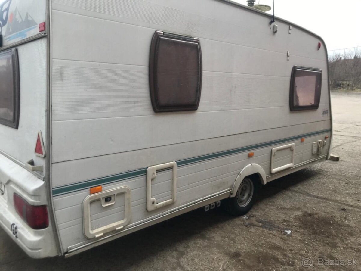 Obytny prives vhodny do záhrady Karavan - 5