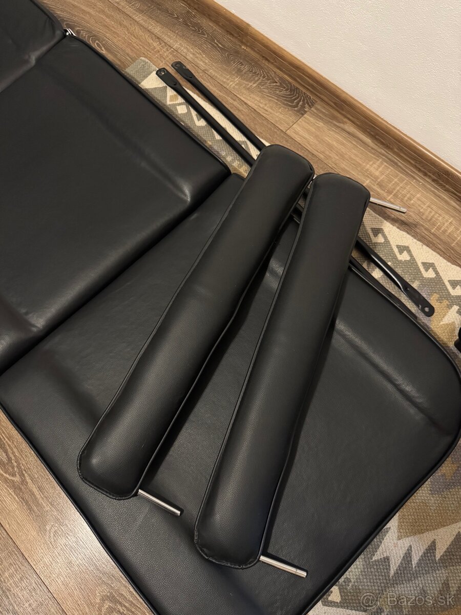 Predám čierne kozmetické kreslo - 5