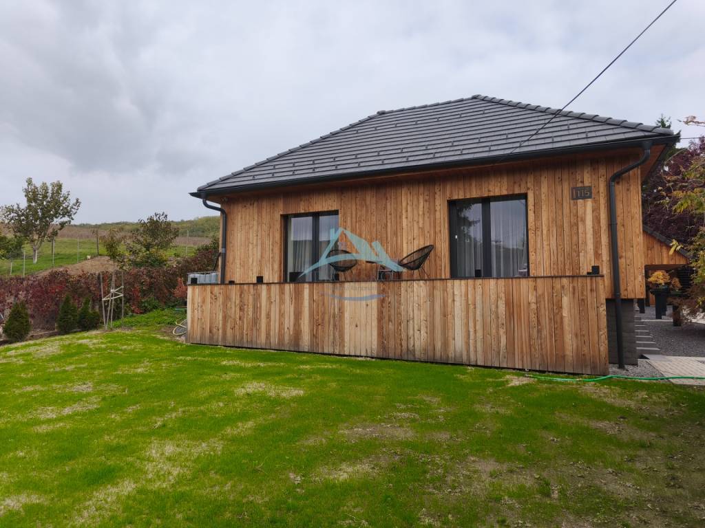 Rodinný dom v obci Olováry v okrese Veľký Krtíš. - 5