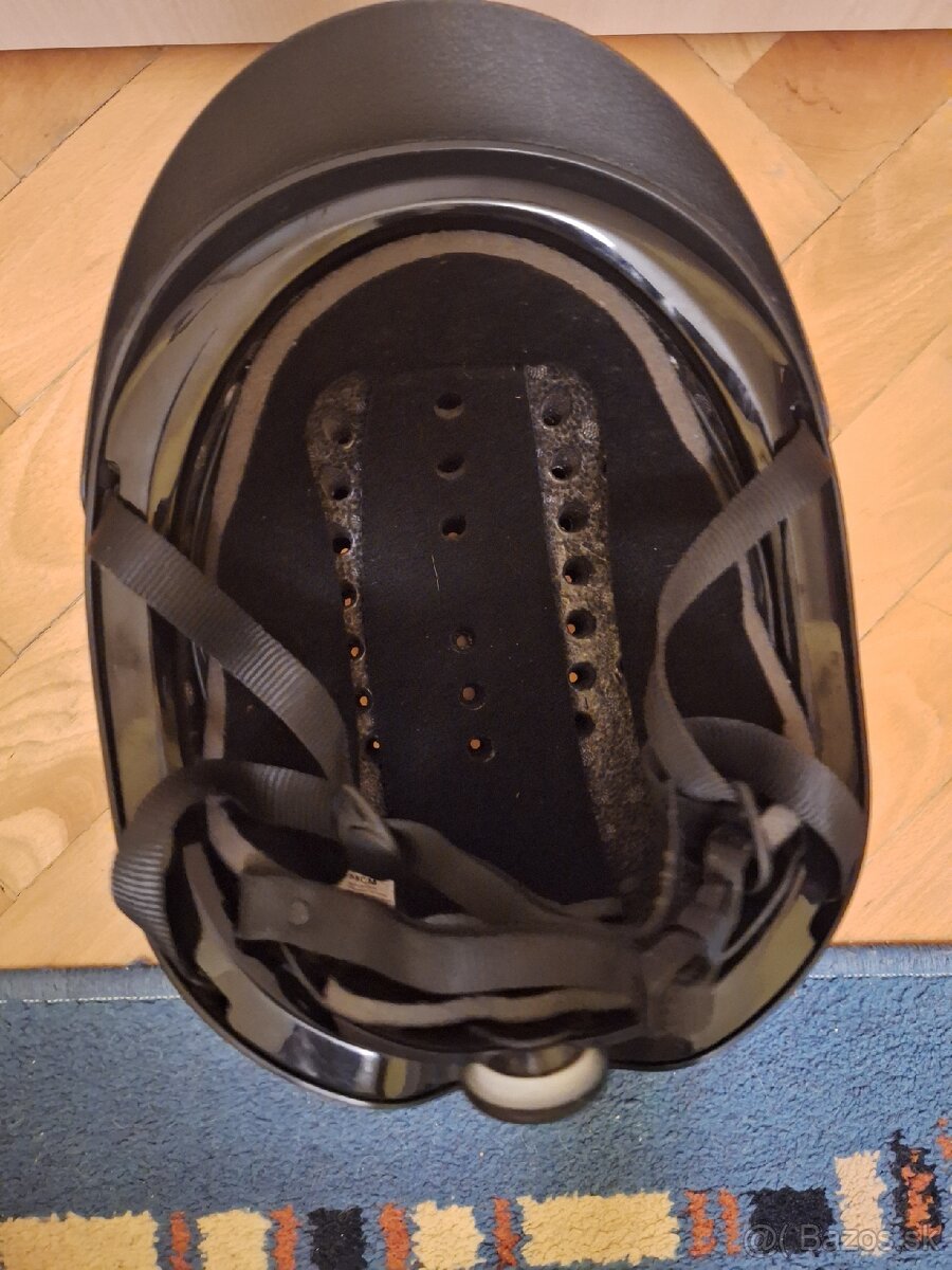 Jazdecká prilba a chapsy - 5
