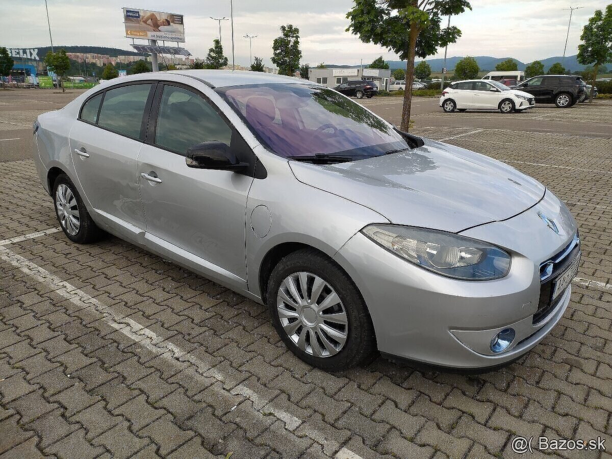 Elektromobil Renault Fluence Z.E. r.v.2012, dojazd 50km - 5