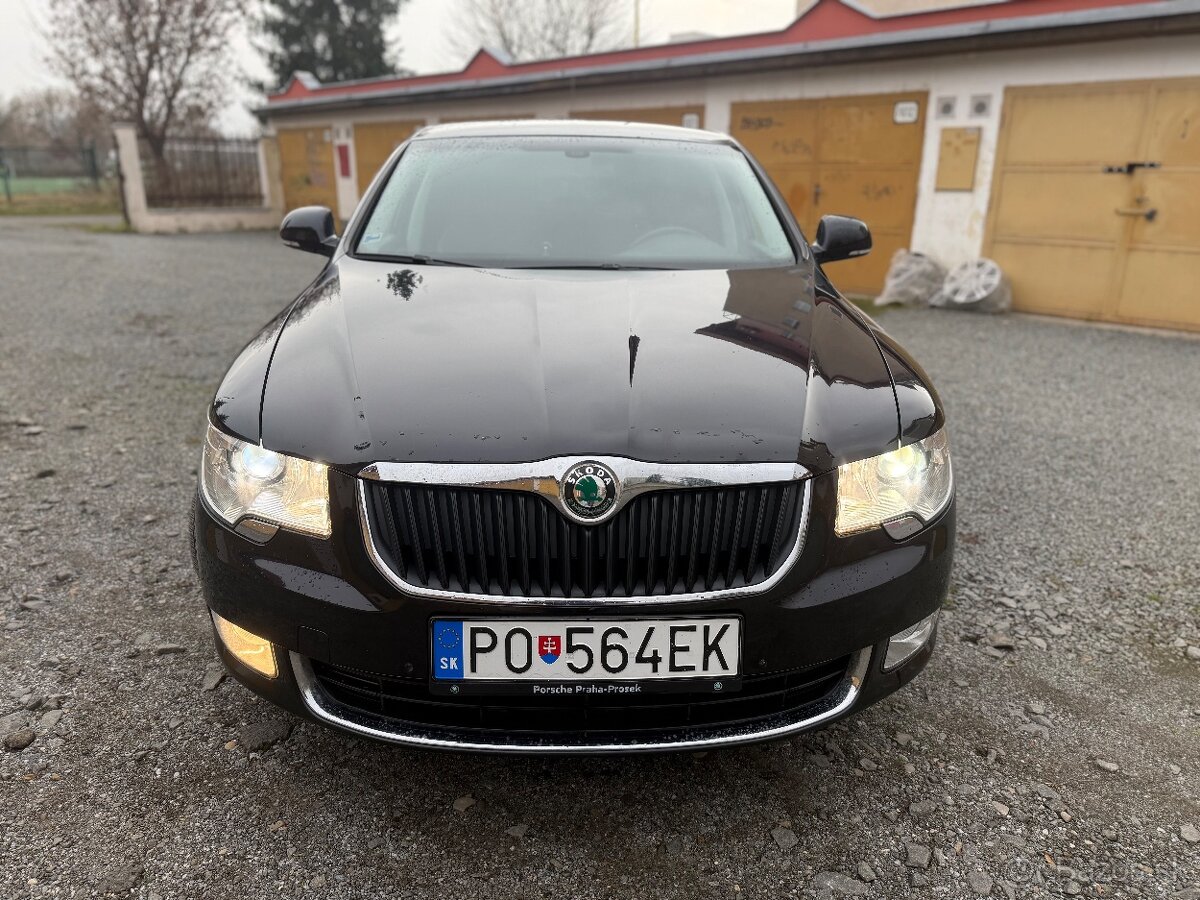 Škoda Superb 2.0 TDI 103kW Elegance 2009 - 5