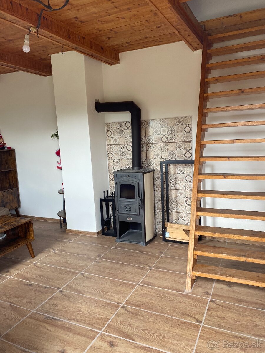Murovaná chata Borčice - 5