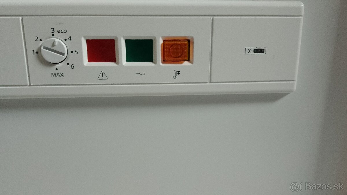 Truhlicová mraznička Whirlpool - 5