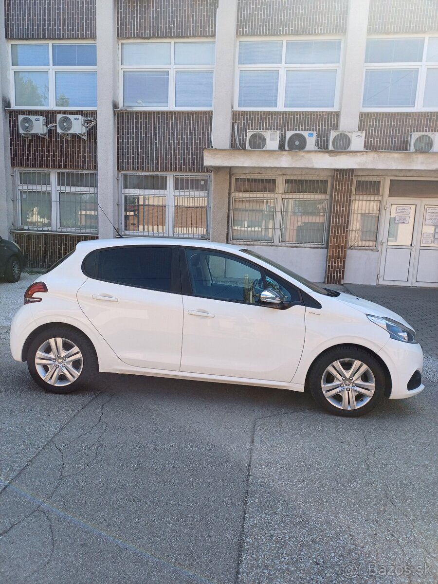 Peugeot 208 vo vybave Style - 5