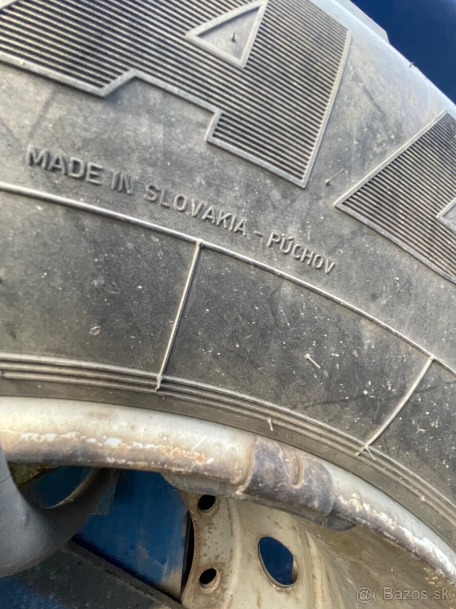 Predam pneumatiku 315/80R22,5 - 5