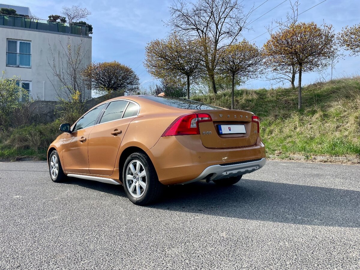 Predám Volvo S60 D3 - 5