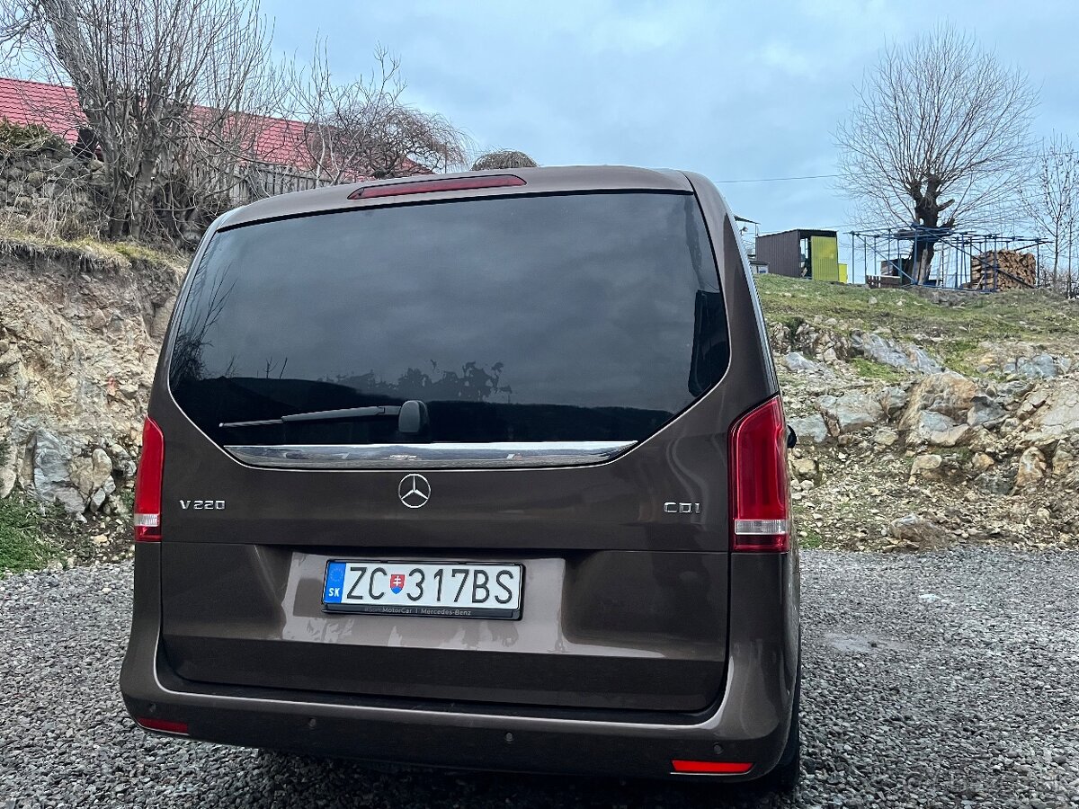 Mercedes-Benz V220 A/T - 5