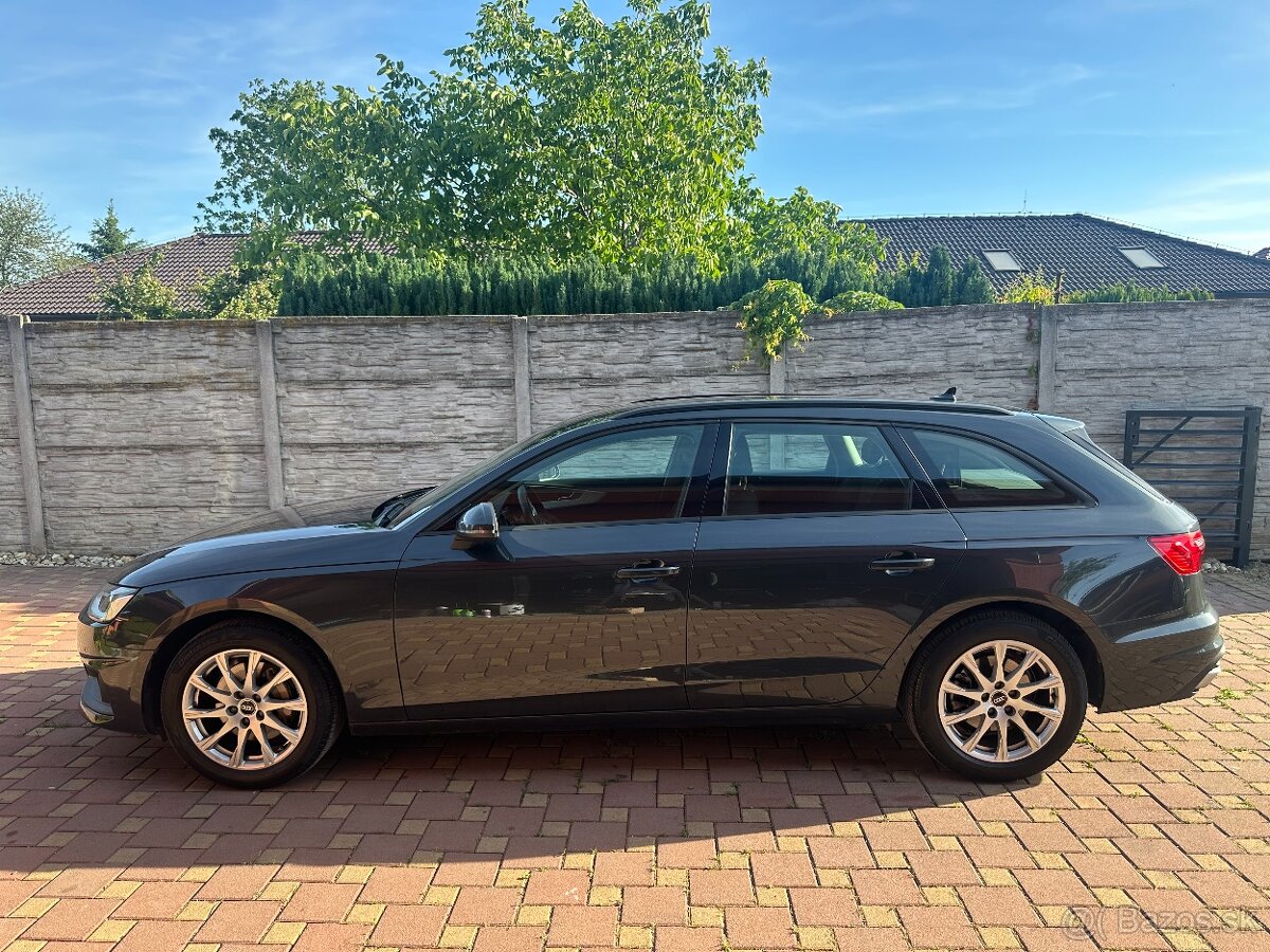 2022 Audi A4 Avant Quattro - 5